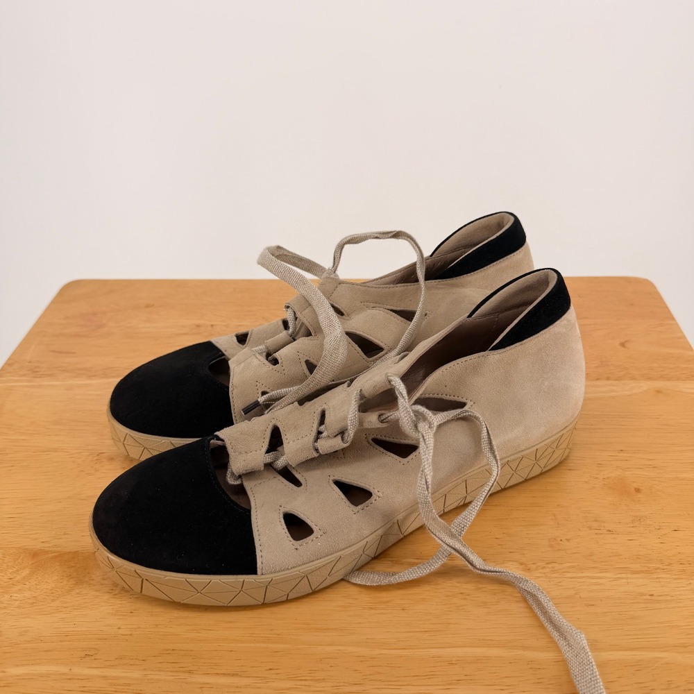BeautiFeel Suede Cutout Sneakers Womens 39 Beige Black Lace Up Comfort Gorpcore